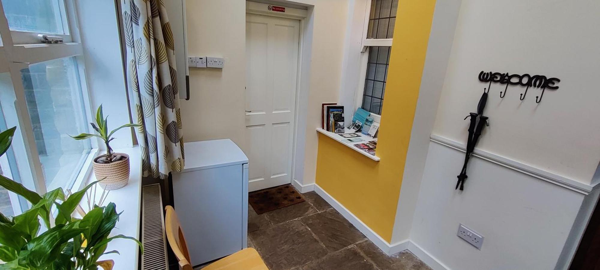 Private Annex To Victorian Villa, With Kitchen And Free Parking Todmorden Esterno foto